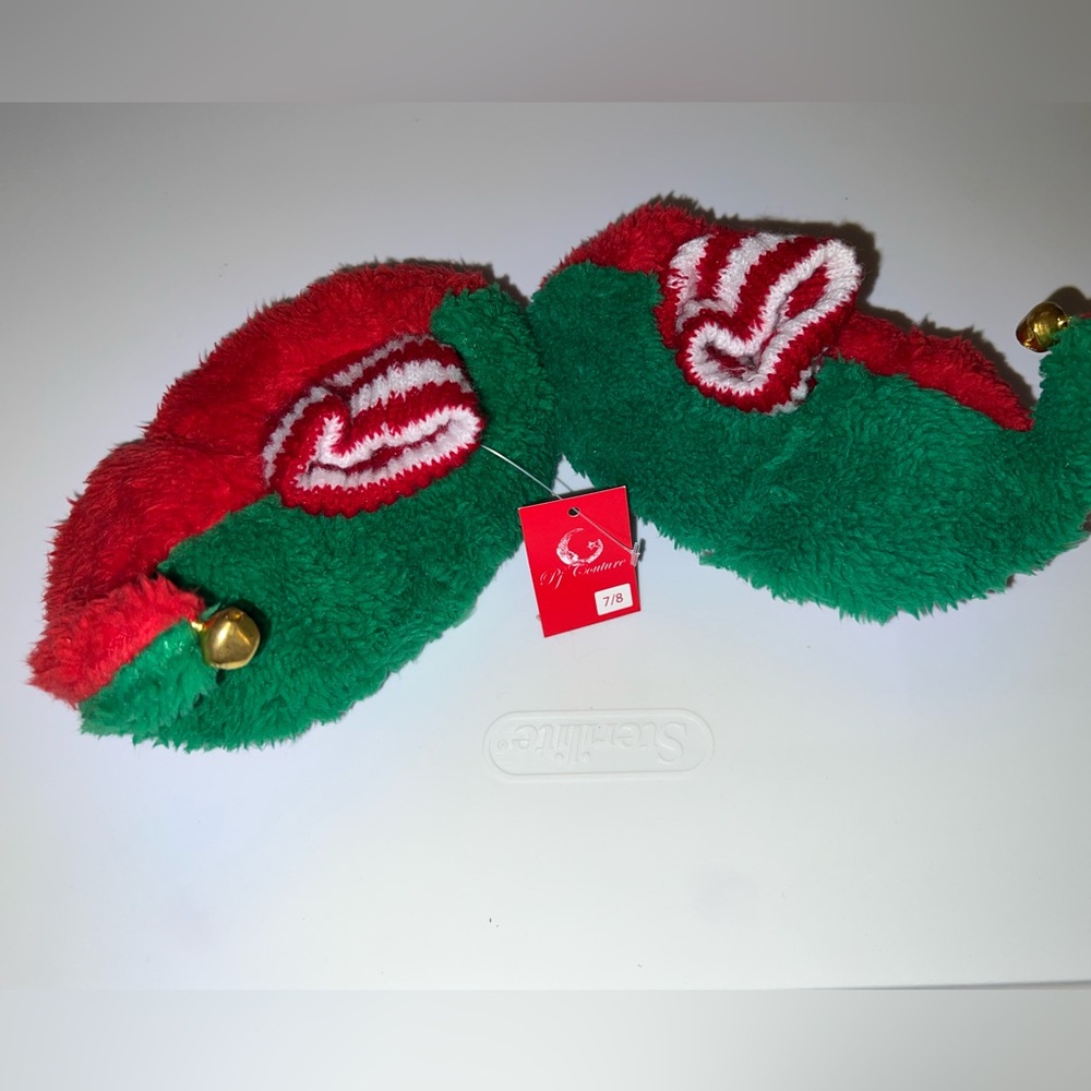 COPY - Size 7/8 kids boys girls green red elf slippers jingle bells Christmas